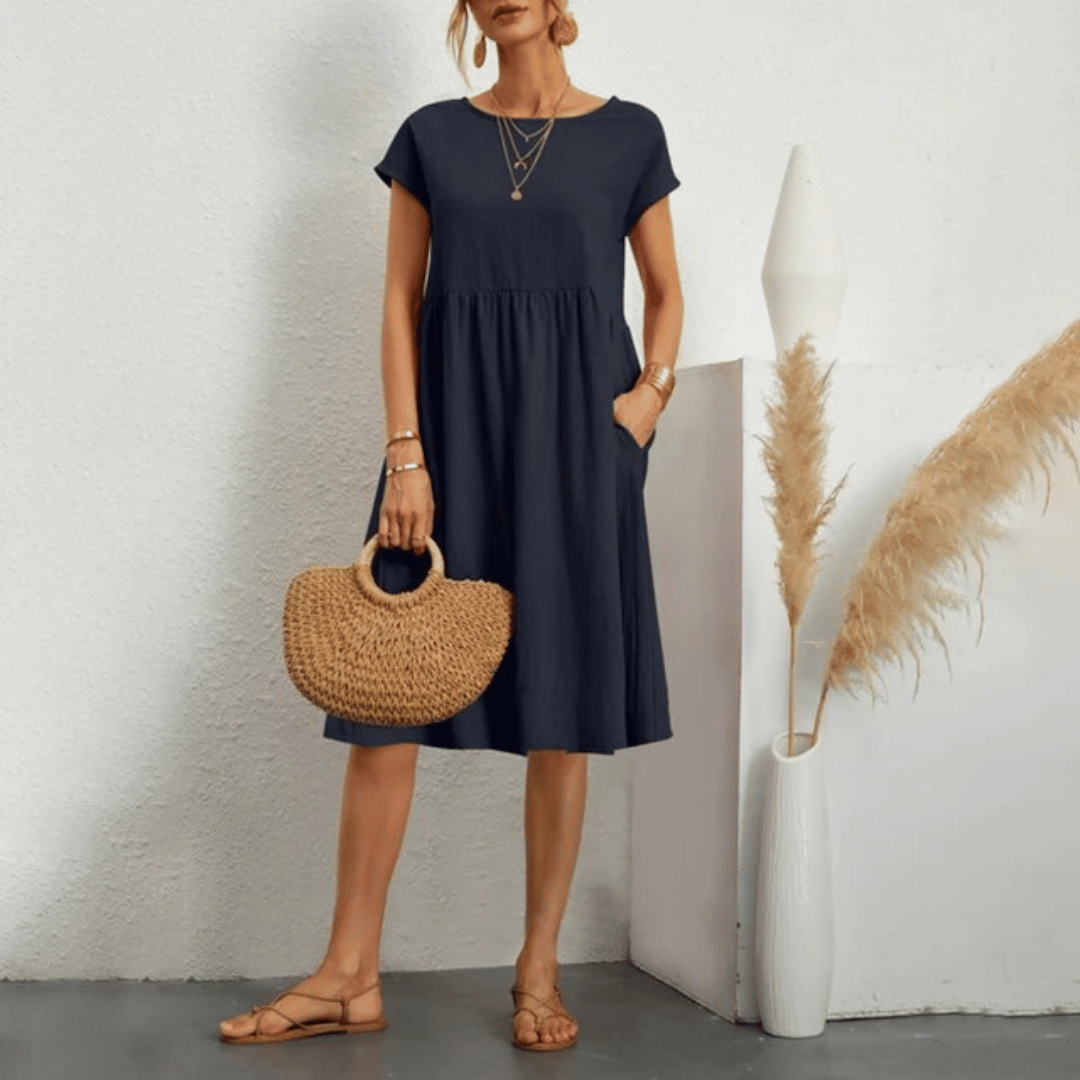 NINA | Refined dress with handmade round neckline