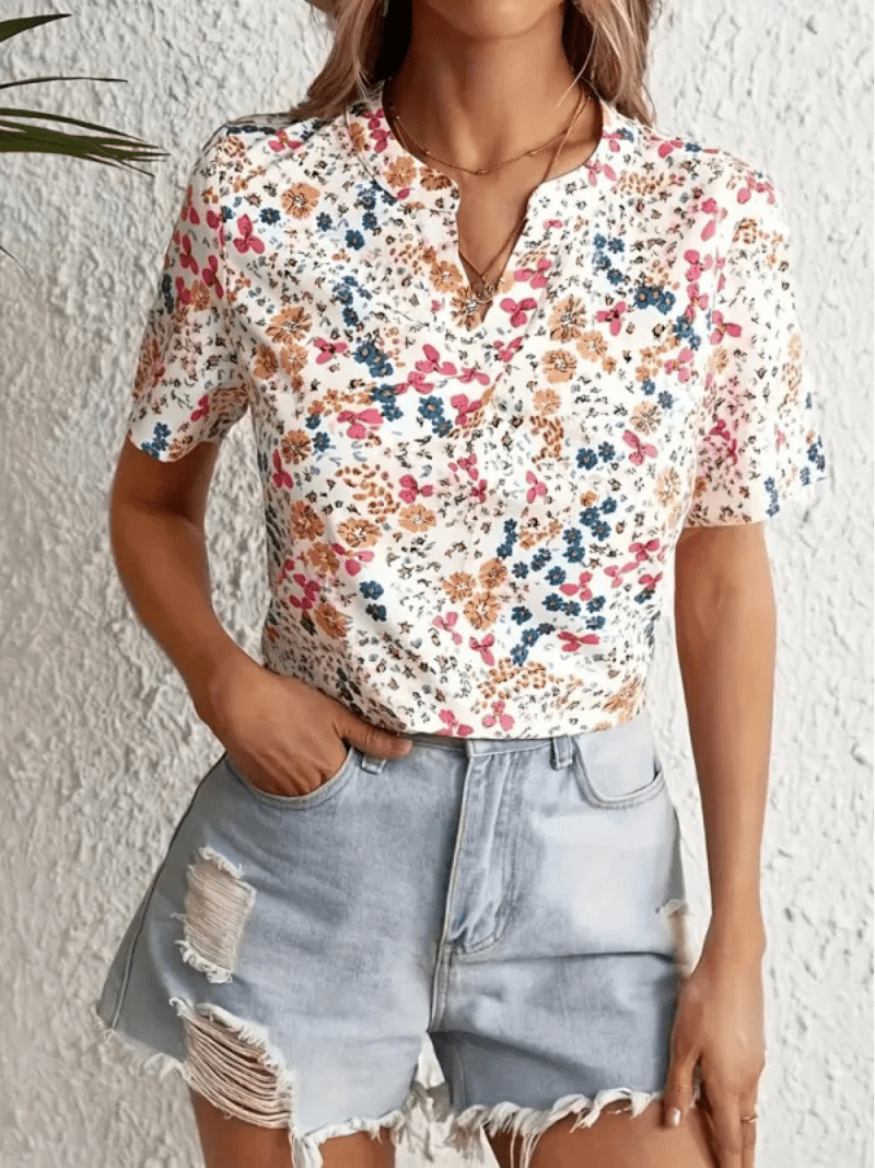 Carly | Floral Button-Up Blouse